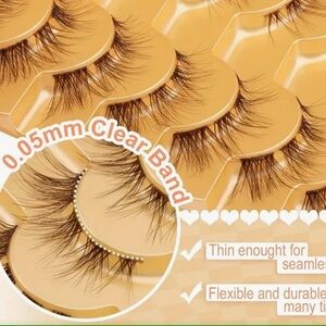 NEW 5 Pair of Brown Lashes Flare Wispy Clear Band Set
